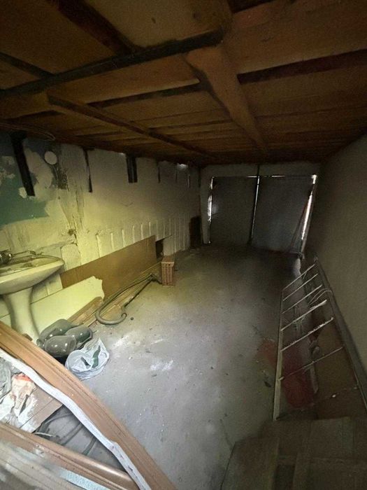 Продам 3- ком квартиру район Уют