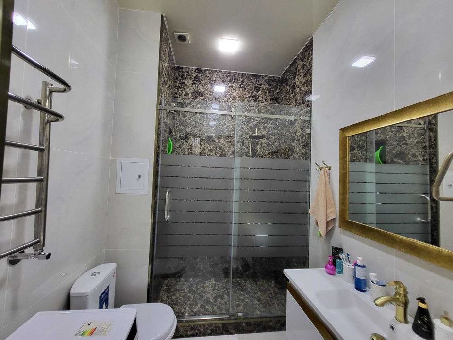 Продаётся 3 комнатная в ЖК " ДИПЛОМАТ",  НОВОСТРОЙКА.