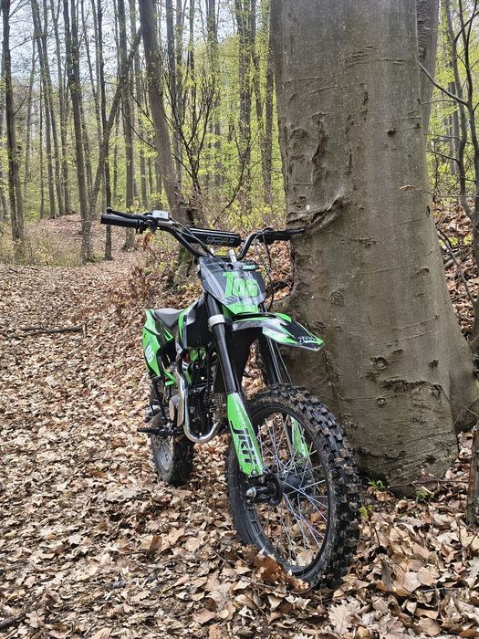Vând cross JRH 125cc