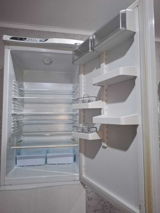 Продам холодильник Атлант