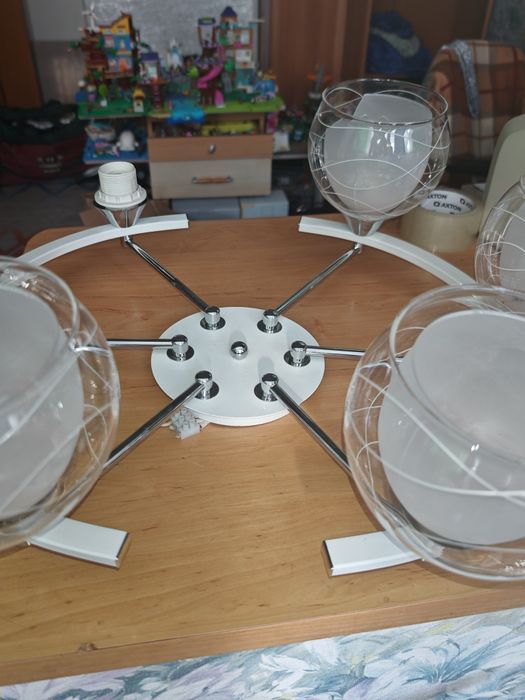 Люстра на 6 ламп