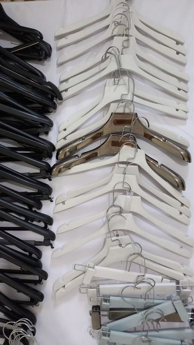 Вешалки наплечники по 150 тенге