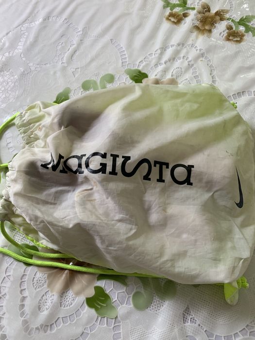 Бутсы футбольные