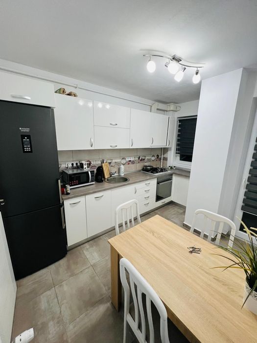 Apartament de închiriat