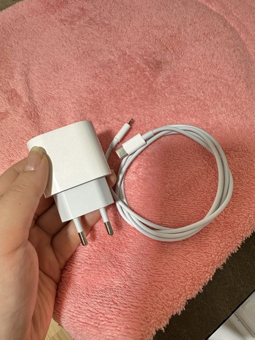 Зарядка оригинал на Айфон