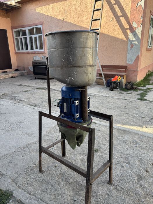 Продам дробилку.