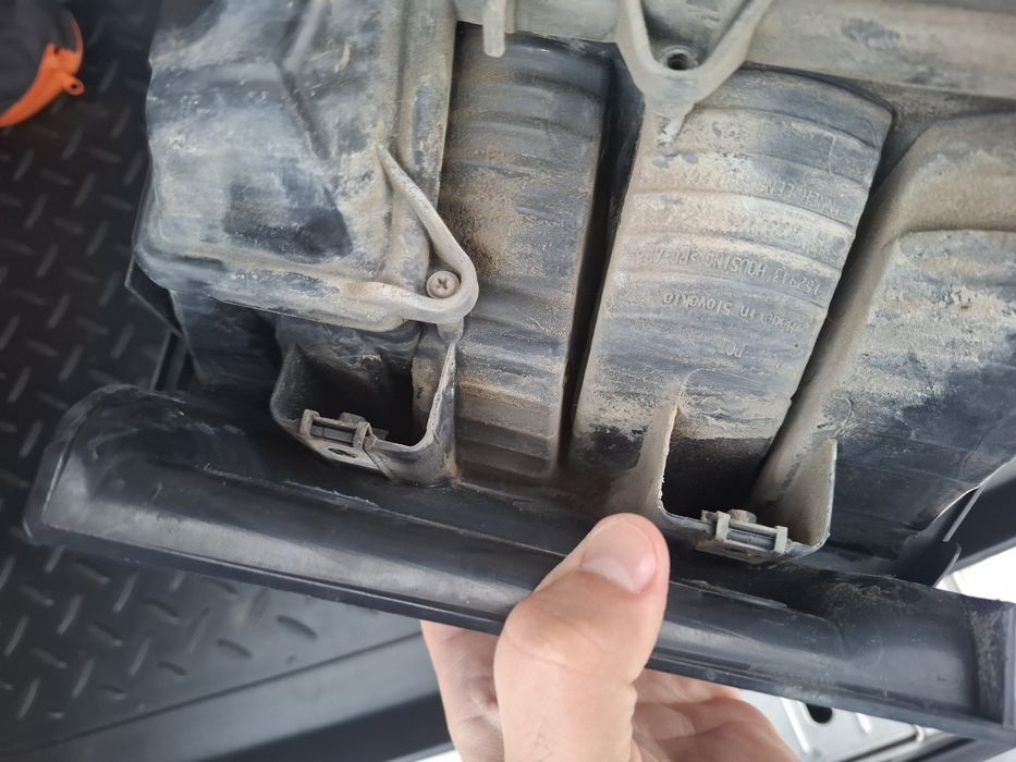 Задний фонарь левый