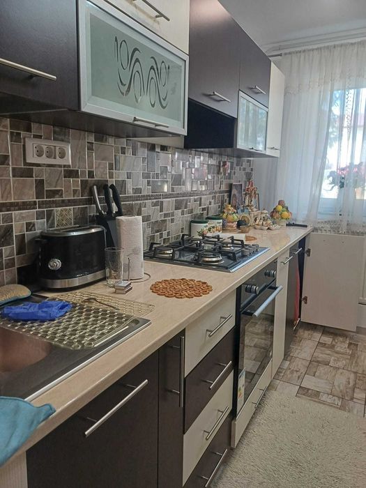 Apartament  3 camere decomandat