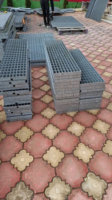 Trepte și grătare galvanizate