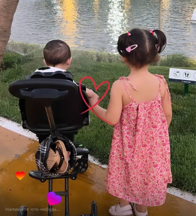 Коляска для двойни или погодок.