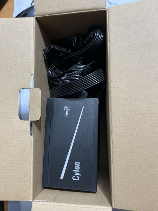 Блок питания AeroCool Cylon 700w RGB