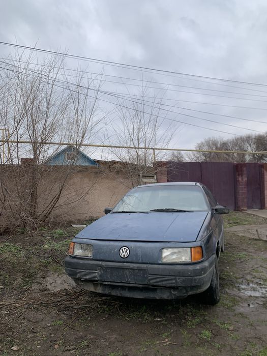 Продаю пассат б3 седан