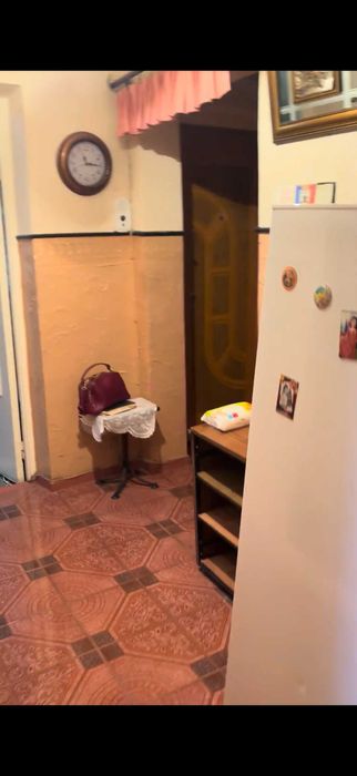 Vand apartament doua camere