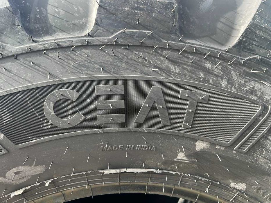 Cauciucuri noi radiale 800/65R32 181A8 pentru combina marca CEAT