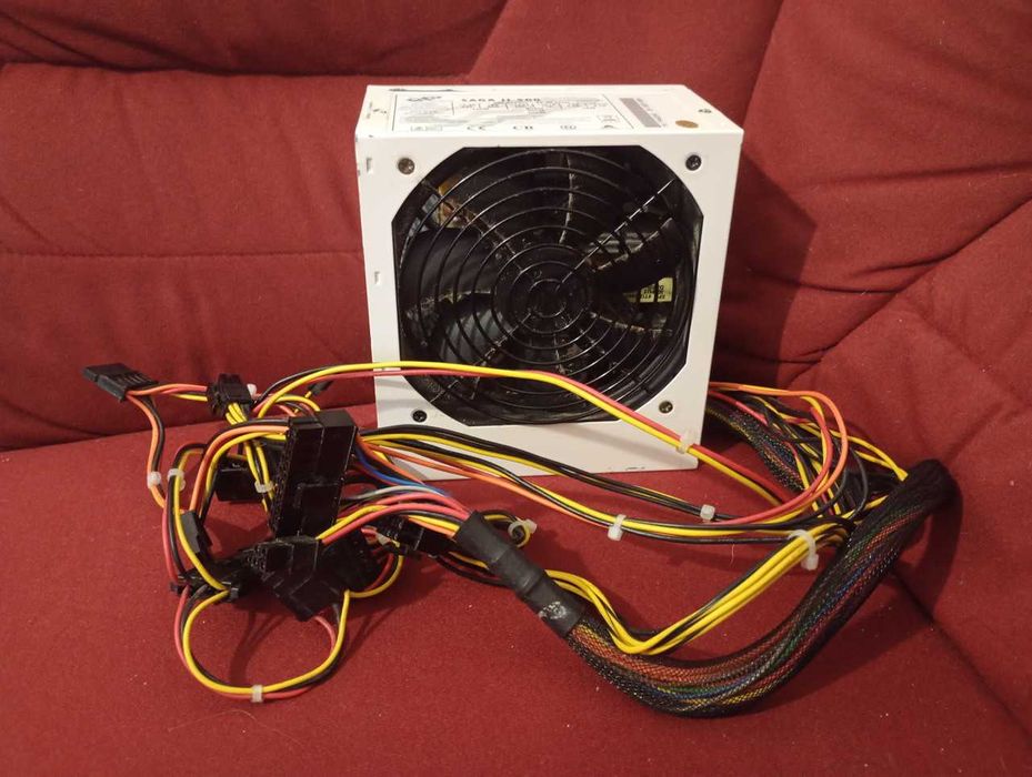 Sursa PC Fortron Saga II 500 ( 2 cabluri pci-e gaming)