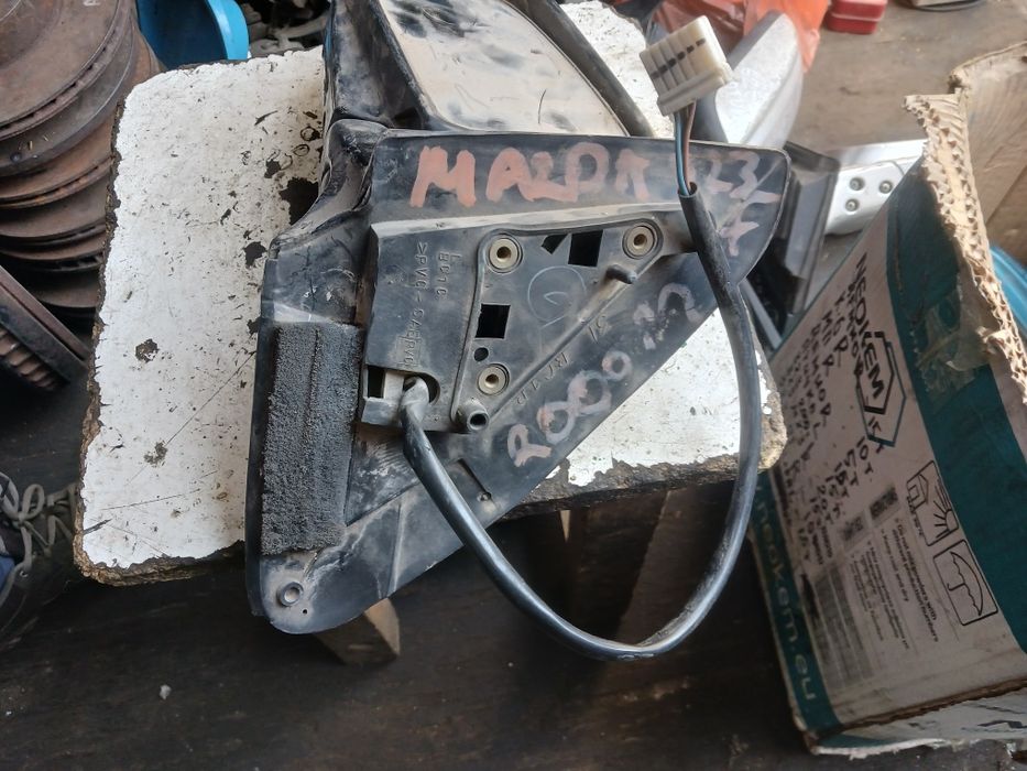 Зеркало Мазда 323F на 2000г левое электро