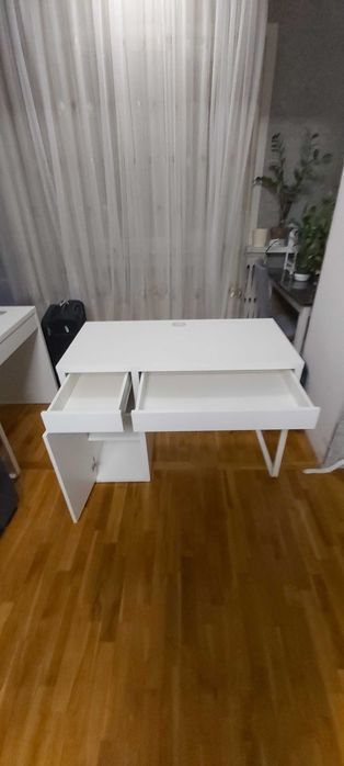 Письменный(Компьютерный) стол IKEA MICKE (Микке), Белый.