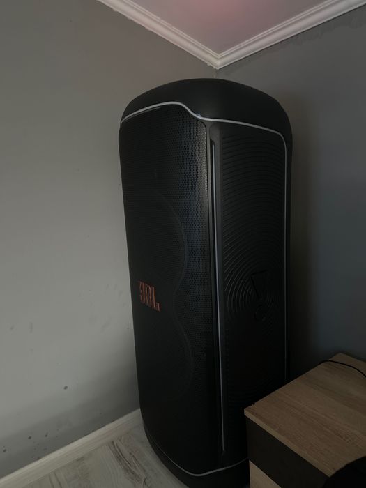 JBL Partybox Ultimate 1100W!