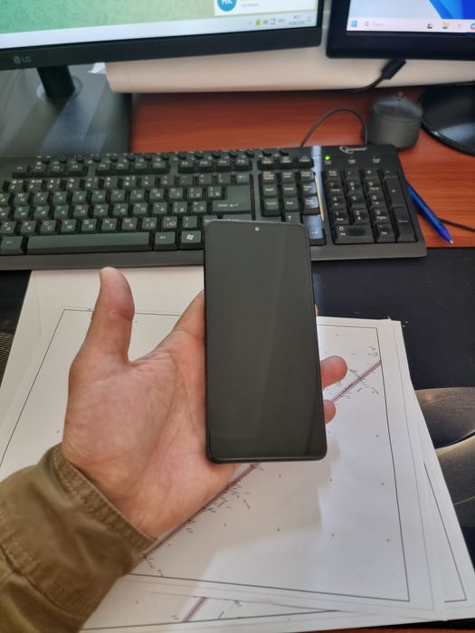 Redmi note 12pro 8+4/256gb iwlawi zur aybi yuq tozza telefon