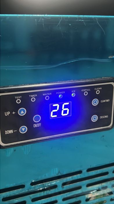 Ледогенератор для бара-кофеини