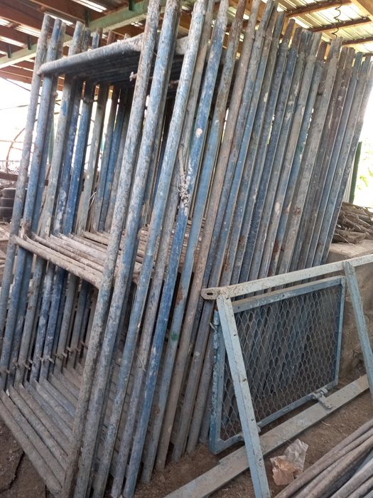 Леса стройтельные б/у