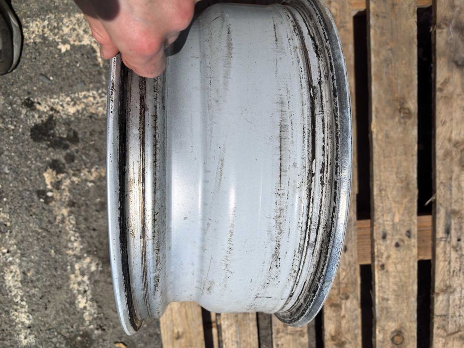 16 цола 5 х 120 мм БМВ Е60 / Е46 / Е 90 - 7 Инча / ЕТ 20 - Само 1 брой