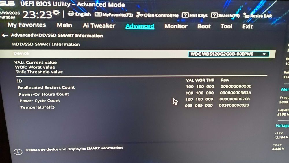 Бюджетен геймърски компютър ryzen 2200g 8GB ram Radeon rx470 4GB