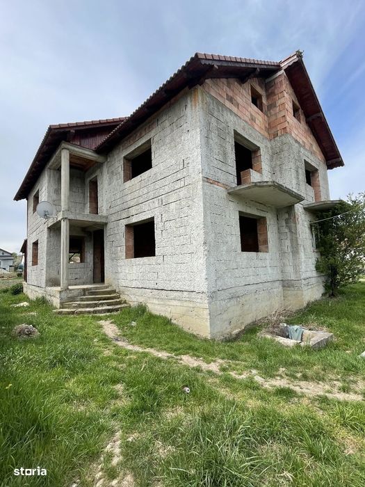 Casa la rosu de vanzare Daia Sibiu