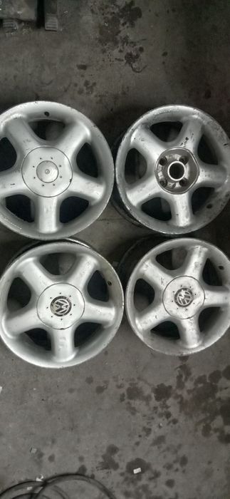 Дискй на 15 р. Пассат