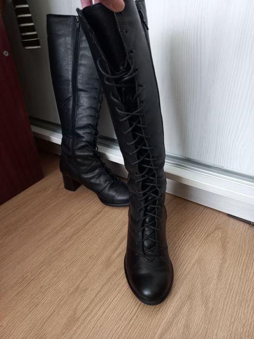 Ботуши, етествена кожа, 36 номер