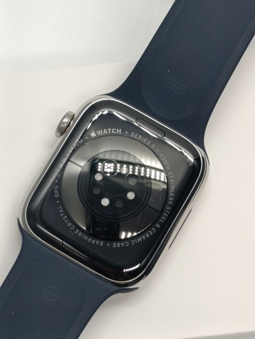 Apple Watch 8 Staineless Steel - 44mm GPS + Cellular 4G - GARANTIE