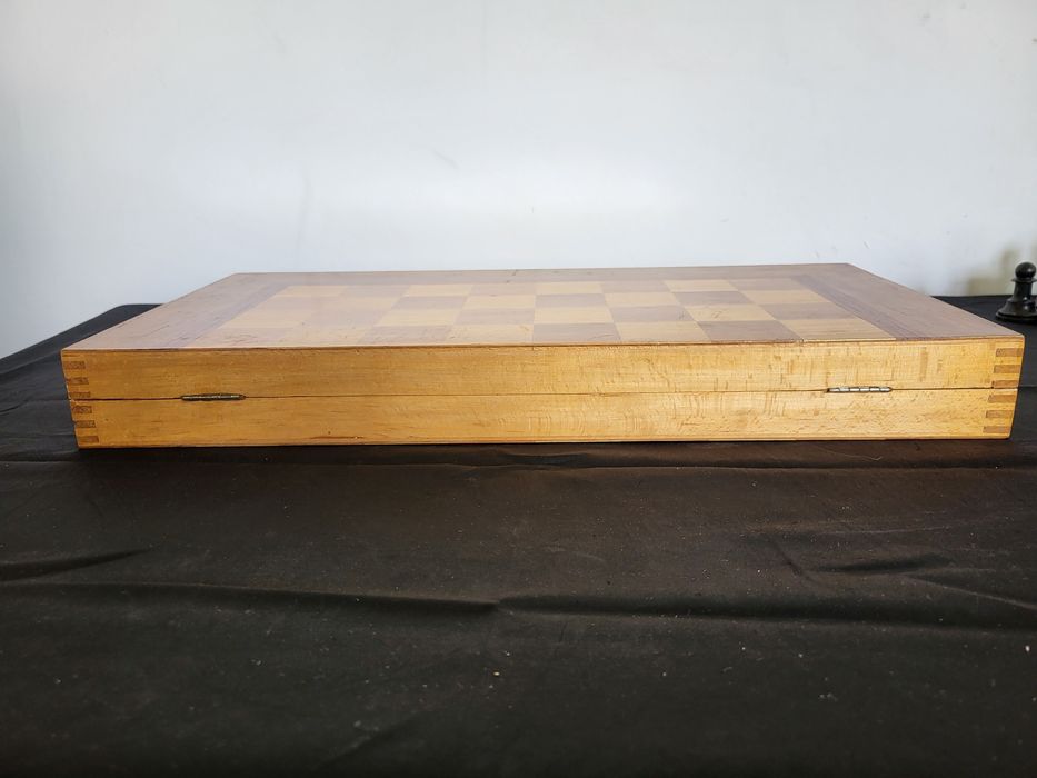 #2 Стар дървен шах