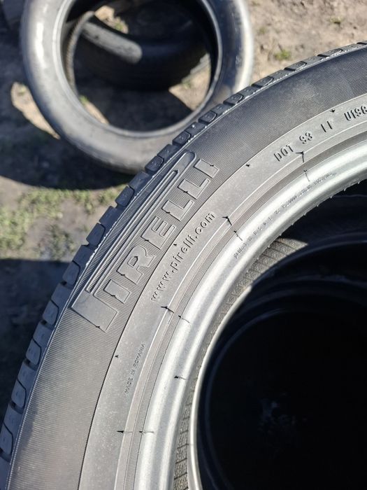 Vand set 4 anvelope 235 50 19 pireli de vara bune