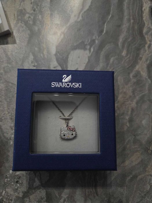 Сваровски Колие  - Hello Kitty   /  Swarovski Hello Kitty Pendant Necklace by Bonore