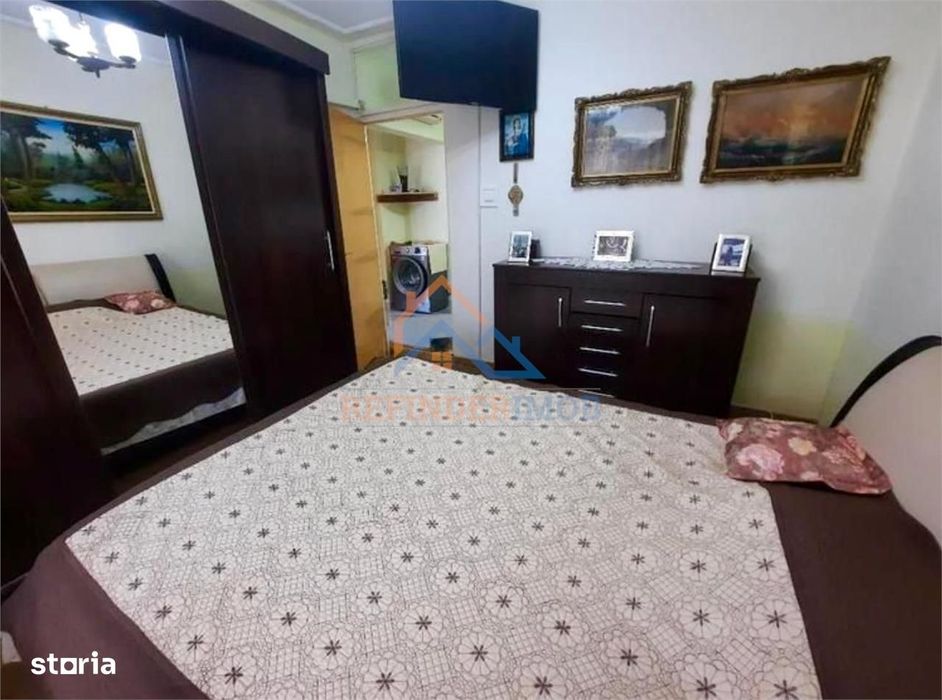 Vanzare Apartament 3 camere 2 bai 13 Septembrie - Novaci