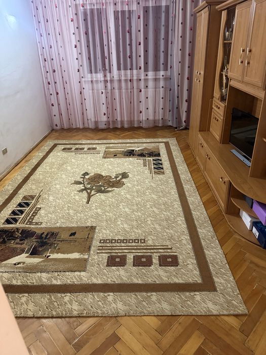 Mobila sufragerie si covor