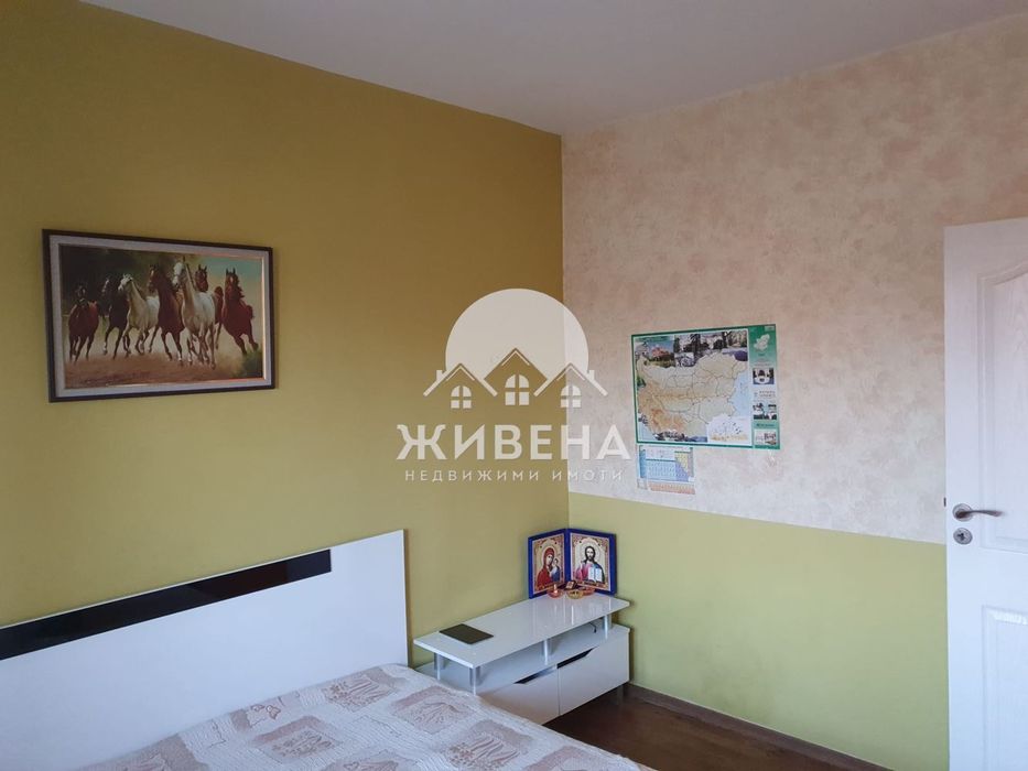 Продава обзаведена къща в с.Славеево, обл. Добрич