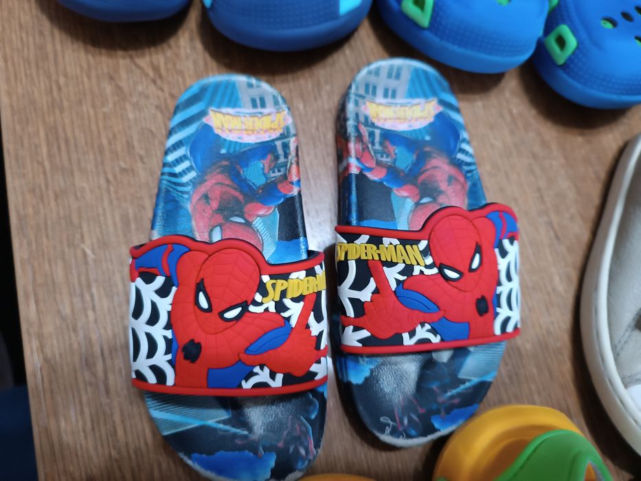 Детски обувки,ботуши,джапанки,сандали 27,28,29 номер