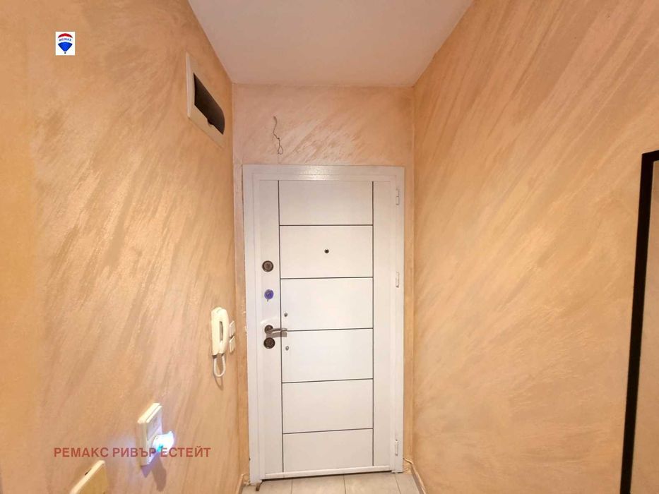 Продава се Двустаен апартамент в Русе, Чародейка - Юг - 104 кв.м за 417 €/кв.м - Снимка #13