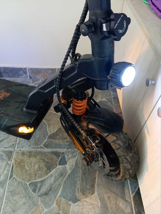 Продавам ел.тротинетка kukirin g2 master