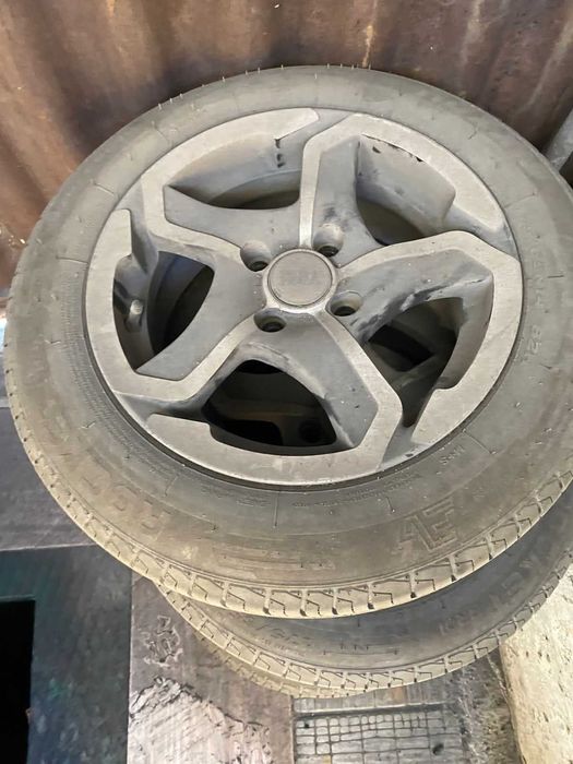 Продам машину Mazda Demio 2004