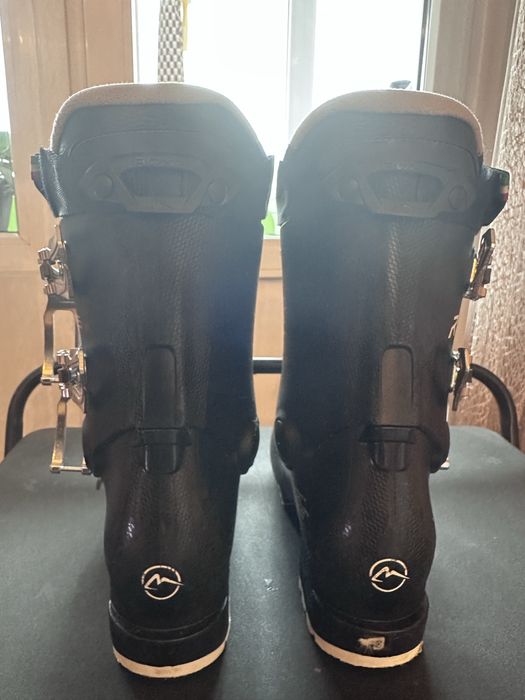 Clăpari Roxa măsura 37 de damă , purtați un sezon