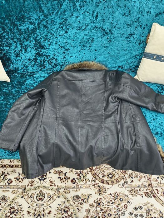 Продам кожаную куртку