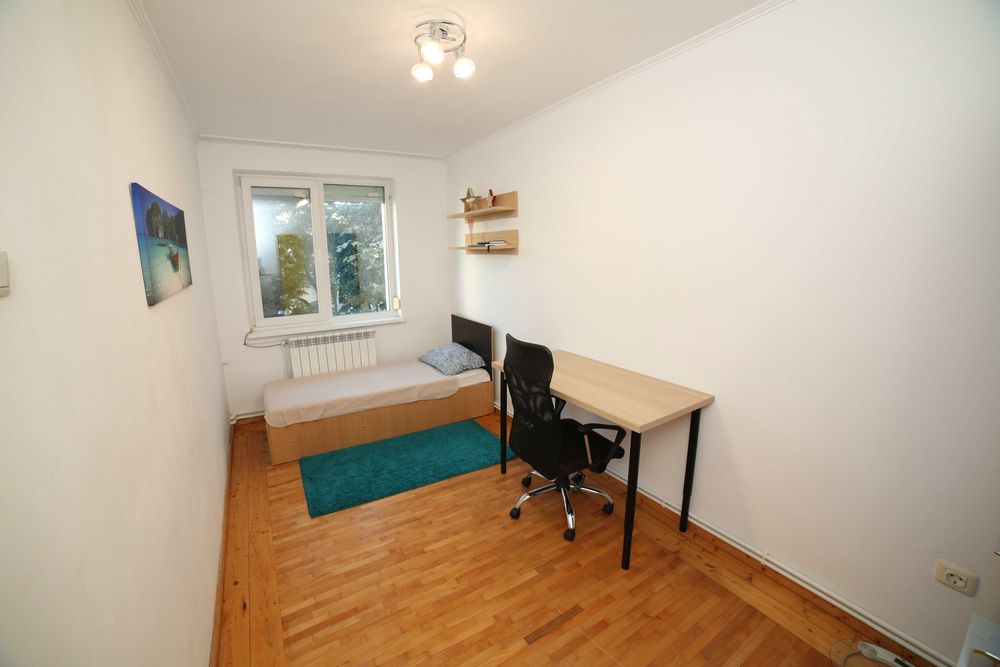 Apartament 3 camere ultracentral(vis-a-vis hotel Delta)