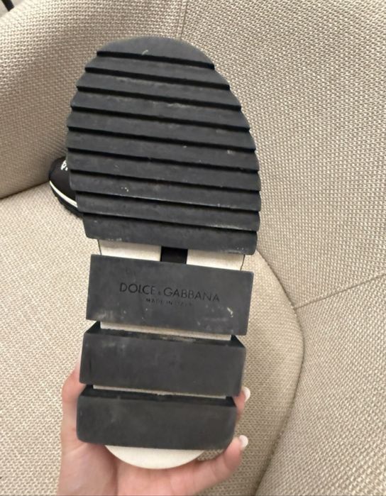 Vand adidaşi Dolce&Gabbana