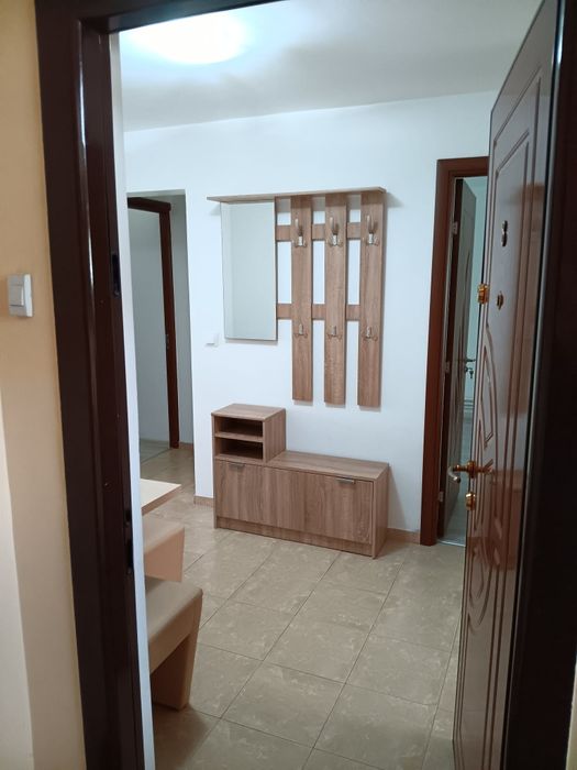 Închiriez apartament cu 3 camere M17, Satu Mare