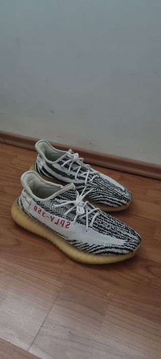 Adidas Yeezy Boost 350 V2 Zebra