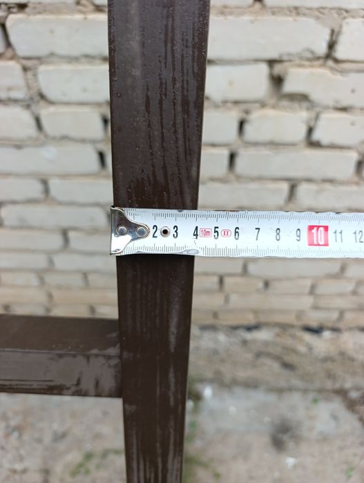 Продам железную лестницу.