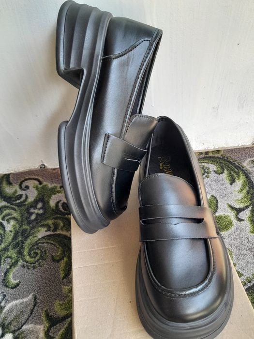 Продам обувь 36 размера