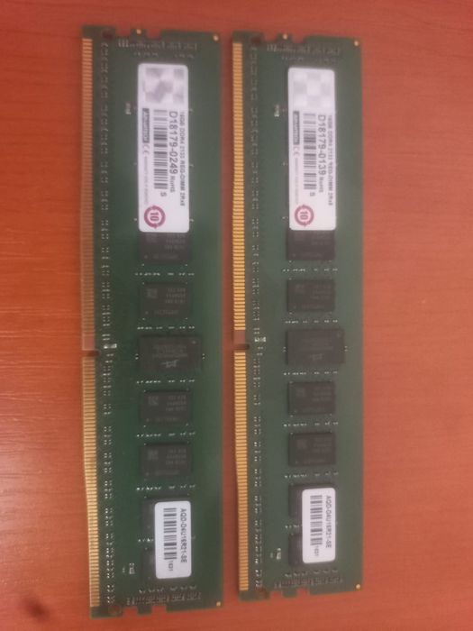 Vând 2 Rami Ddr4 16 Gb PC